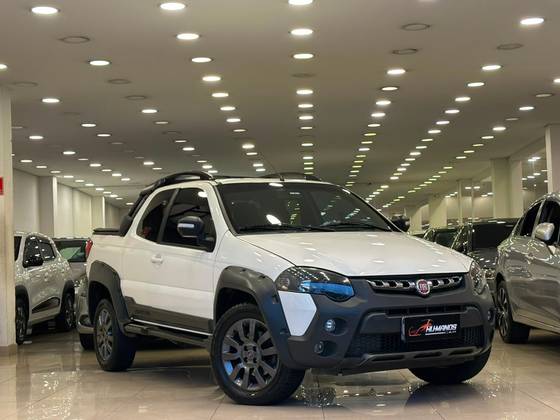 FIAT STRADA 1.8 MPI ADVENTURE CD 16V FLEX 3P MANUAL FIAT STRADA 1.8 MPI ADVENTURE CD 16V FLEX 3P MANUAL